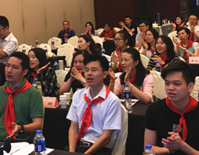 祝庆东老师为“深圳市学校少工委专项工作专题研修班”开展专题讲座